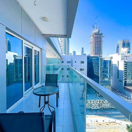 Luxury Stay At Damac Majestine With Balcony & Views Dubai Bagian luar foto