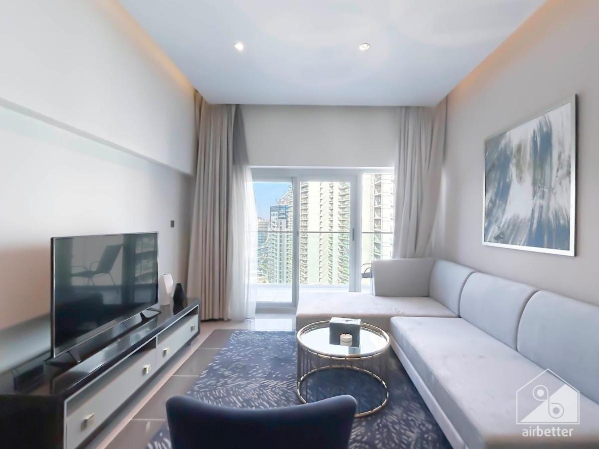 Luxury Stay At Damac Majestine With Balcony & Views Dubai Bagian luar foto