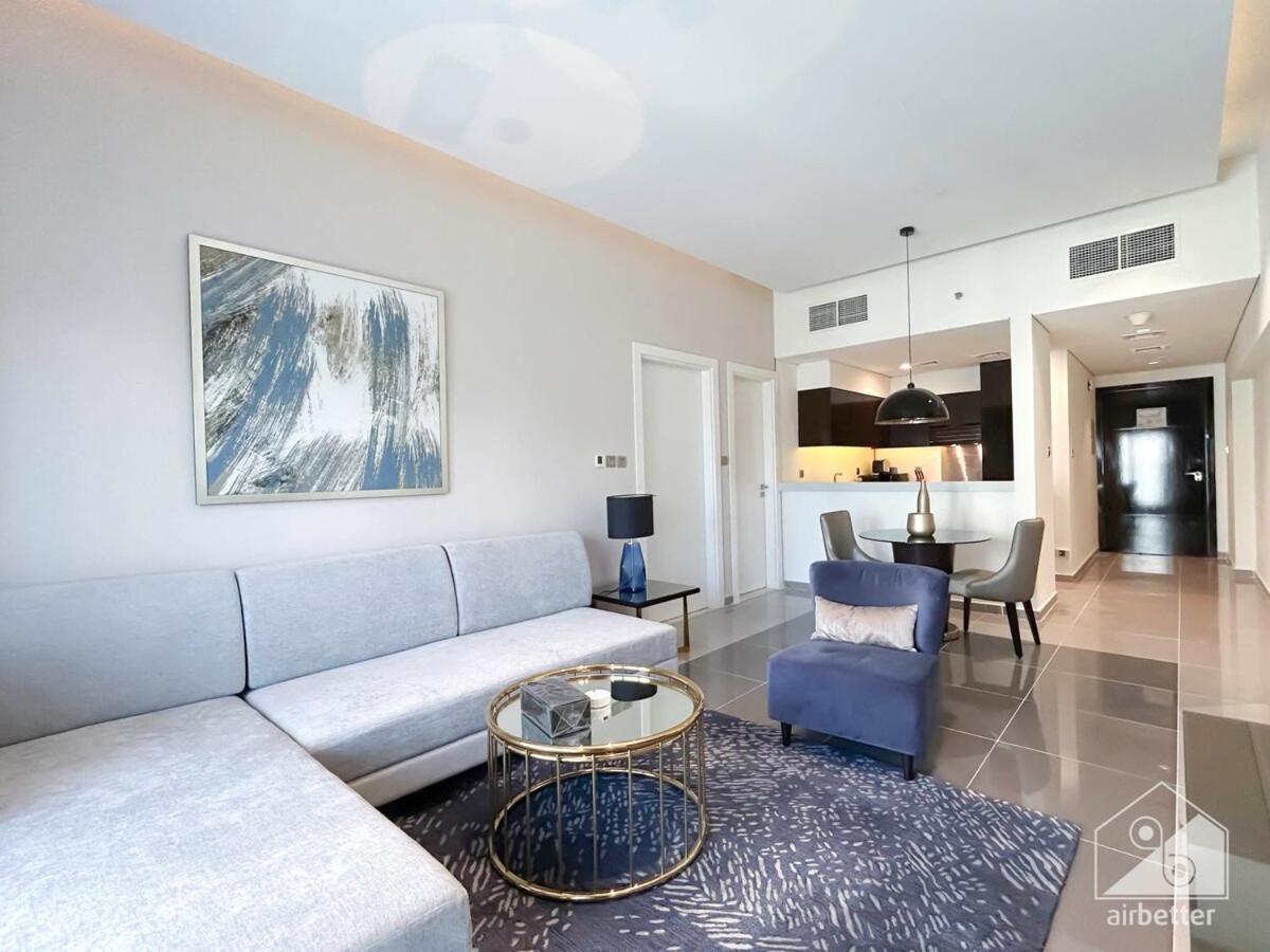 Luxury Stay At Damac Majestine With Balcony & Views Dubai Bagian luar foto