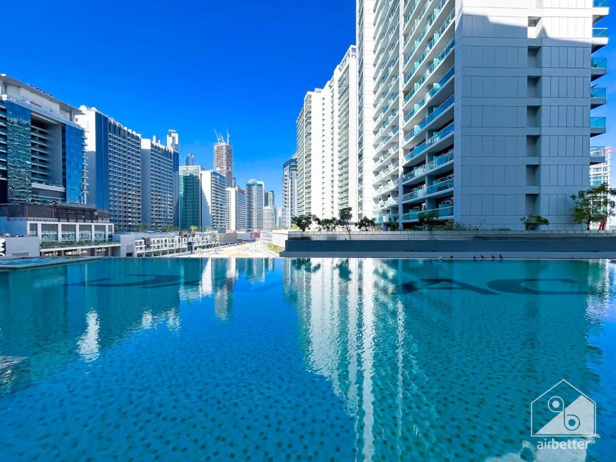 Luxury Stay At Damac Majestine With Balcony & Views Dubai Bagian luar foto