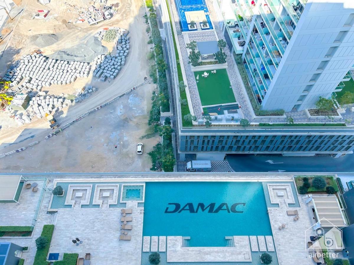 Luxury Stay At Damac Majestine With Balcony & Views Dubai Bagian luar foto